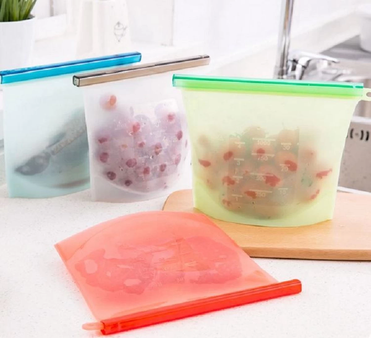 Siliconen Vershoudzakken | Bewaarzakken | Diepvrieszakken | Herbruikbaar | Lekvrij | Set 4-Stuks 1000ml | Vries & Hitte Bestendig | 4 Kleuren - Afbeelding 5